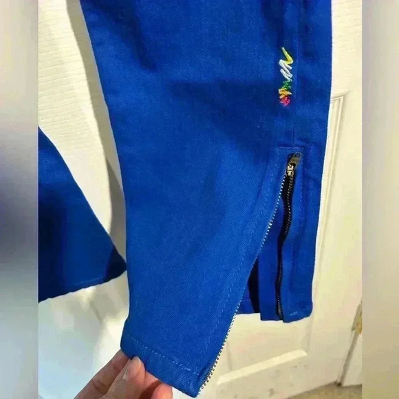 COOGI Jeans Women's Bright Blue Straight Leg Jeans size 9/10. EUC. Embroidered - Picture 11 of 16
